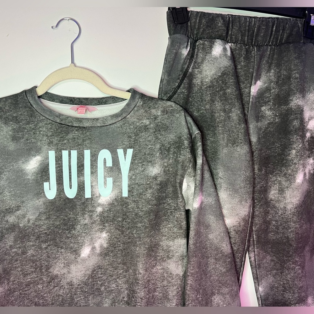 Kids Juicy Couture jogger set